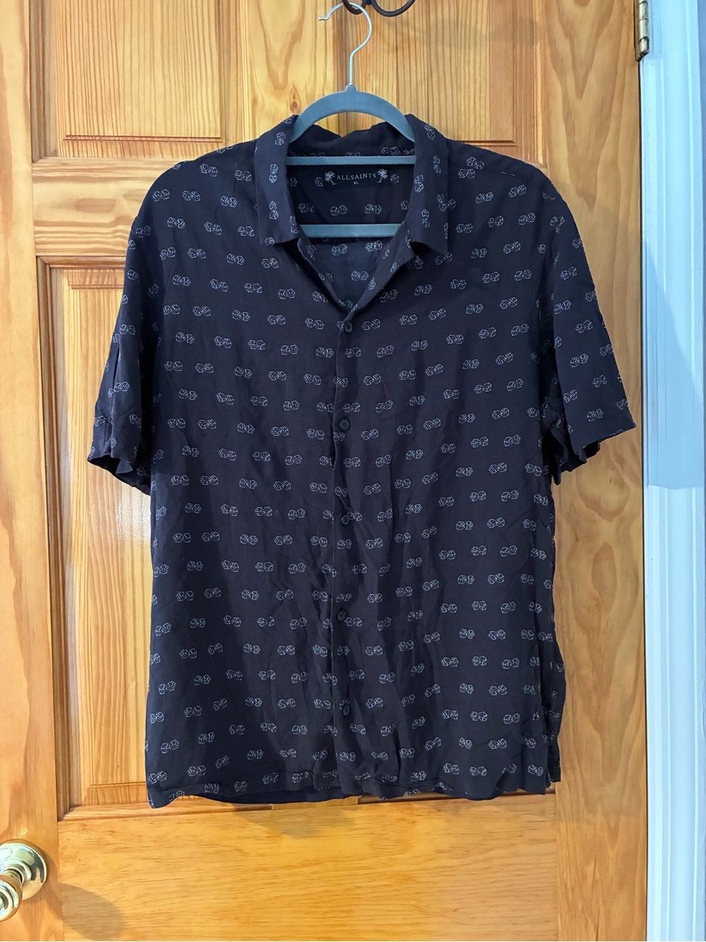 All Saints Black Short-Sleeve Button-Down Shirt with Subtle Print